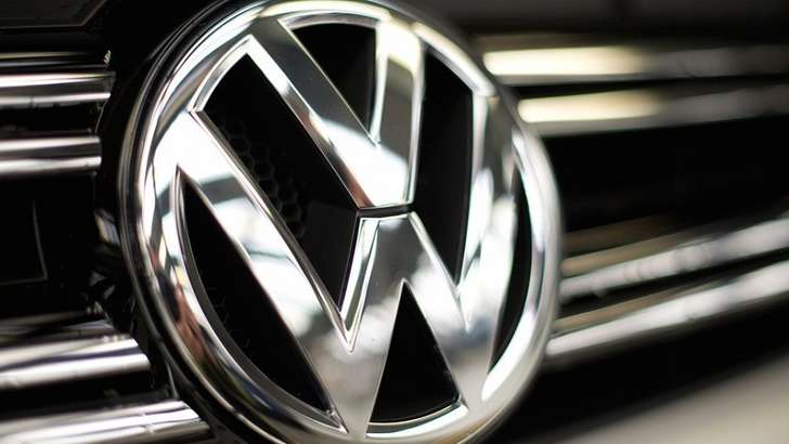 Янги Volkswagen тўла заряд билан 600 км йўл босади