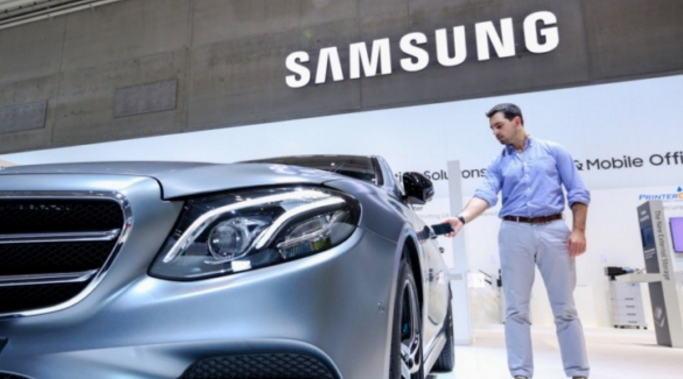 Samsung ва Mercedes автомобиллар учун рақамли калит тайёрламоқда (Видео)